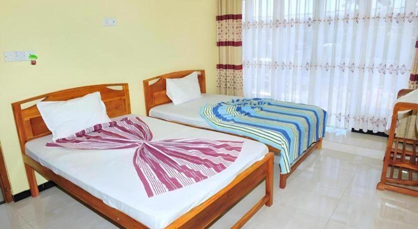 Hotel Glee Trincomalee Exterior foto